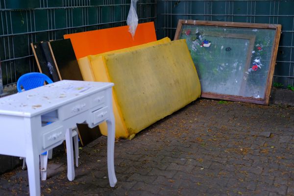 Old Furniture Disposal in Saint Charles